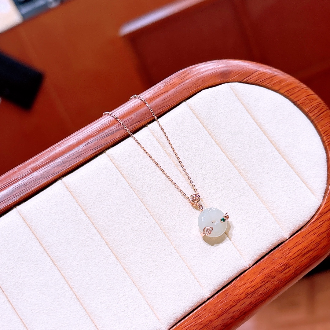 Low Allergy Silver Hetian Jade Necklace Korean Style Anniversary Gold
