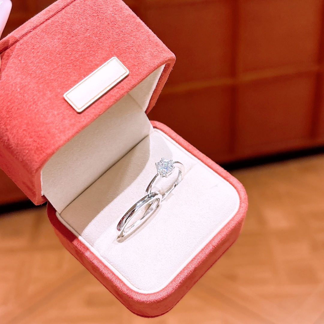 Low Allergy Silver Moissanite Couple Rings Forest Valentine's Day