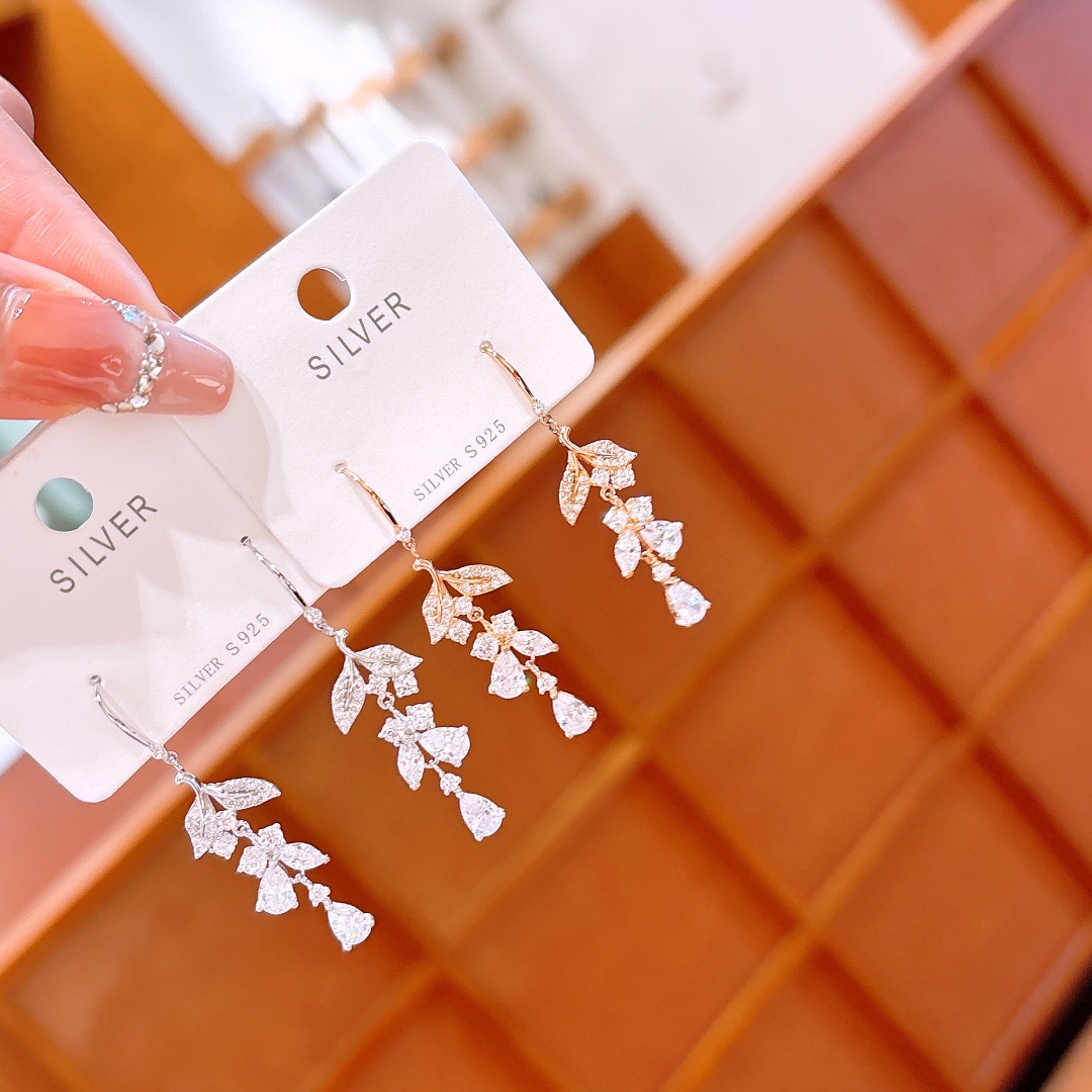 ファッションアレルギー対応シルバードロップ＆スレッドイヤリングゴールド ギフト