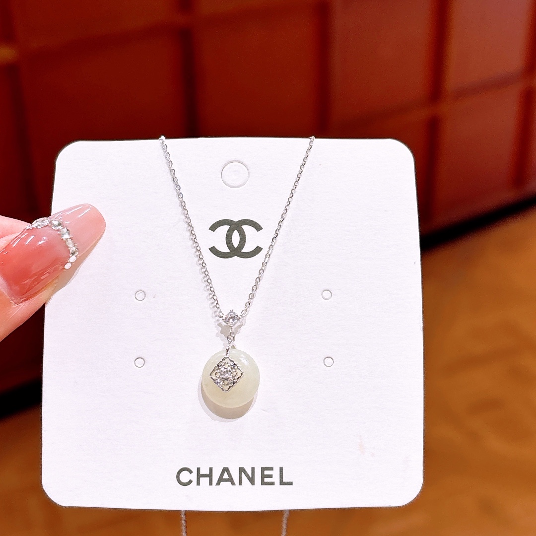 Hypoallergenic Silver Hetian Jade Necklace Romantic Date Night Silver