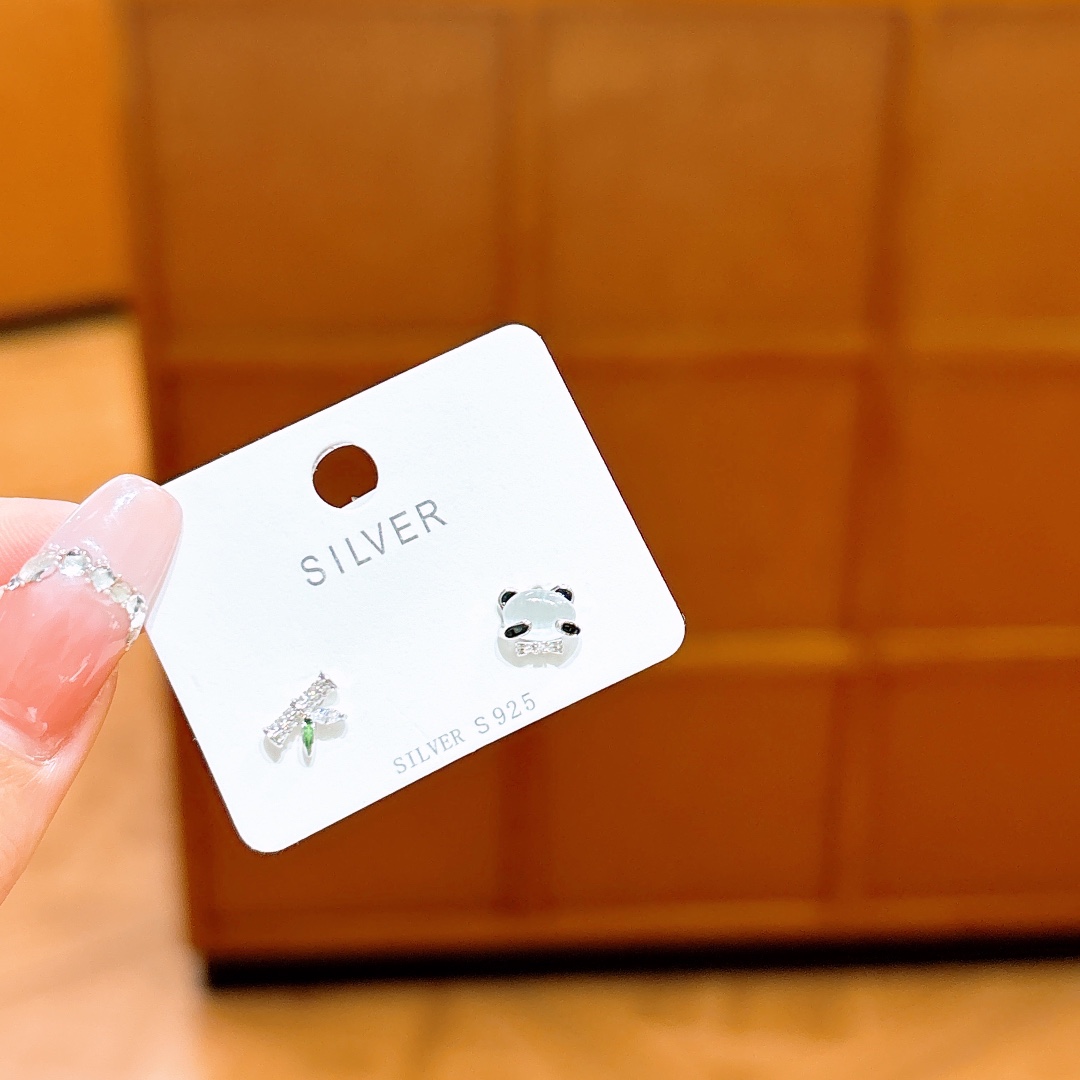 Hypoallergenic Silver Earrings Sweet & Cool Travel Gold