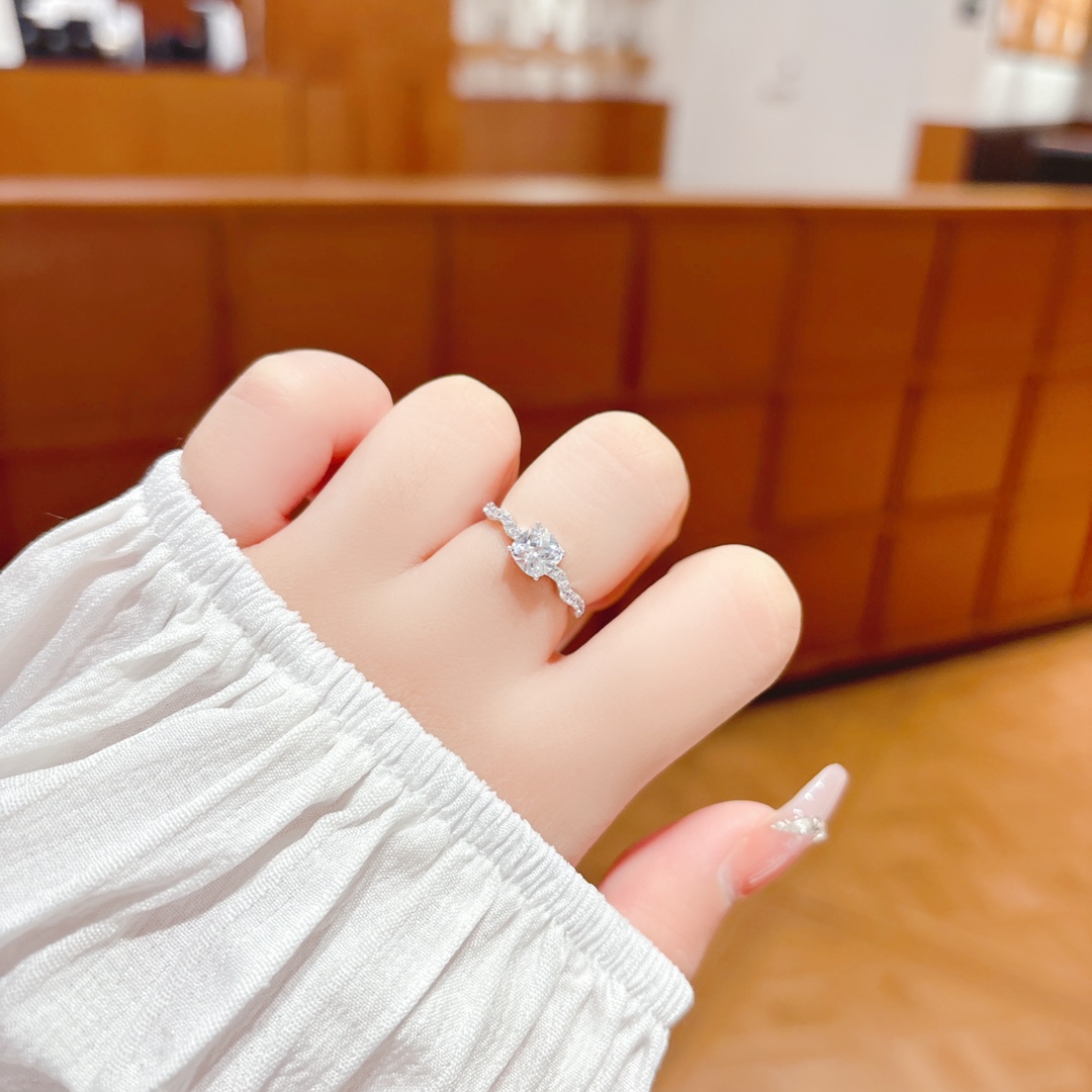 幻想的ファインシルバーリングシルバー 新年