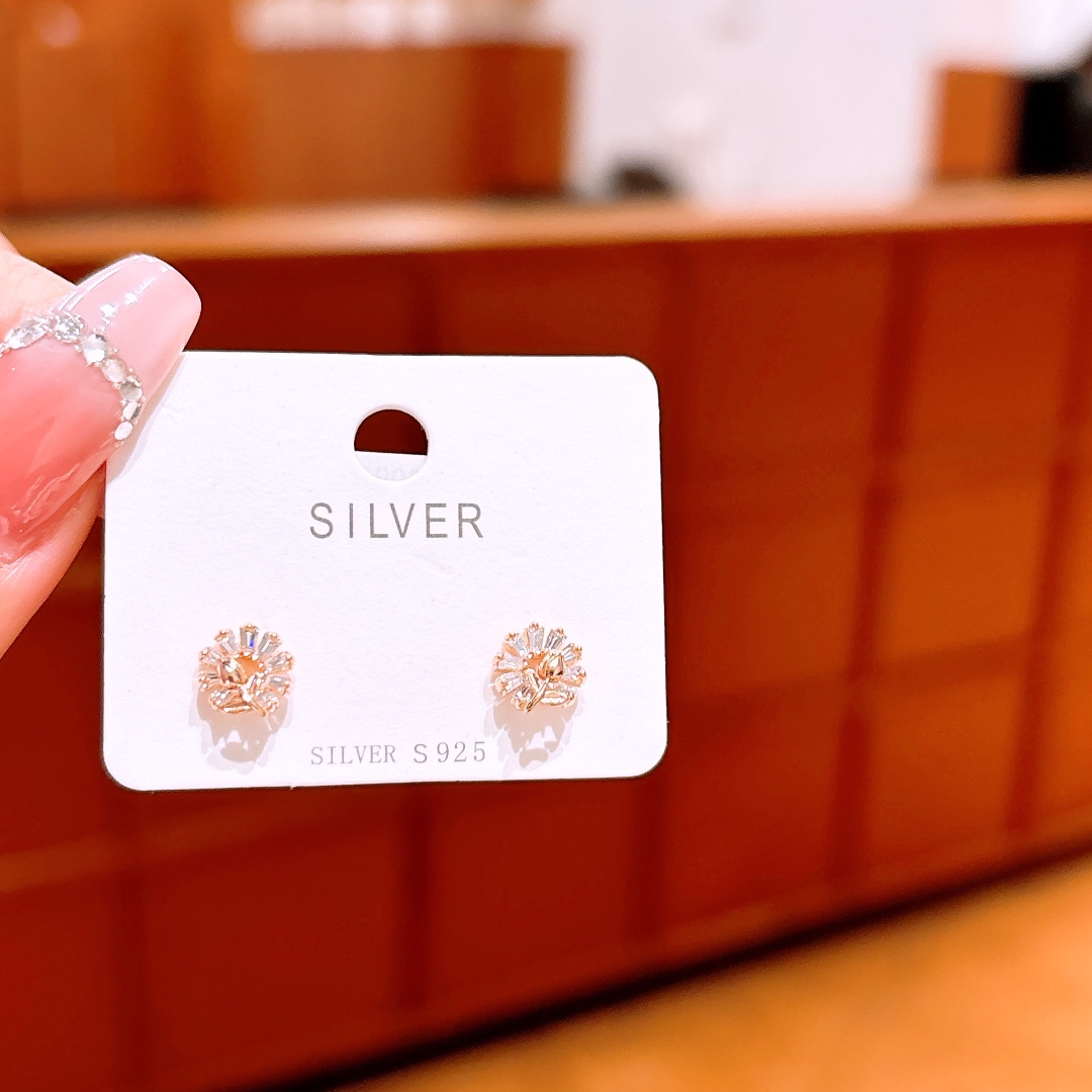 High Polish Silver Earrings Lively Christmas Gold