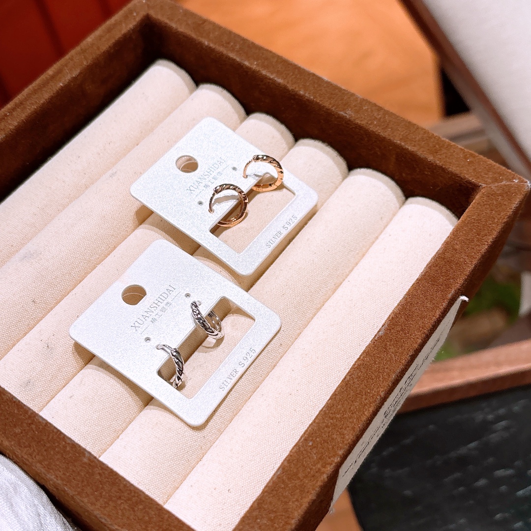 High Polish Silver Ear Cuffs Pure Banquet Silver