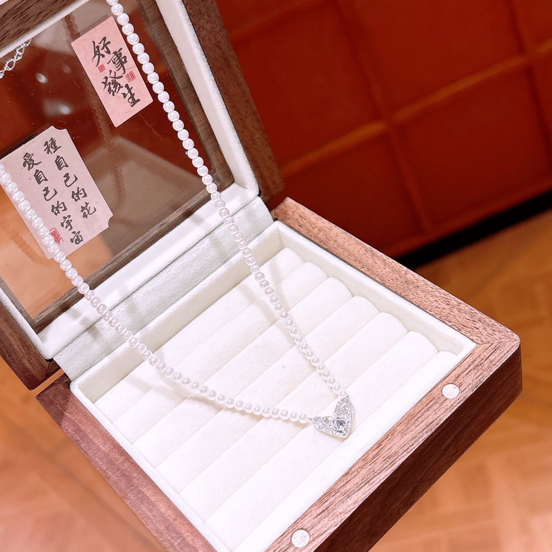 Nickel Free Silver Necklace Soft Banquet Silver