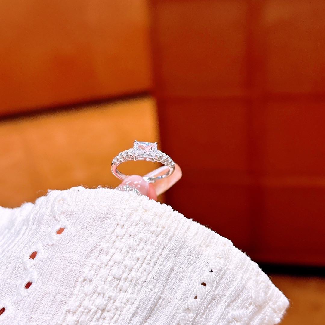 Fine Silver Ring Sweet & Cool Mother's Day Silver