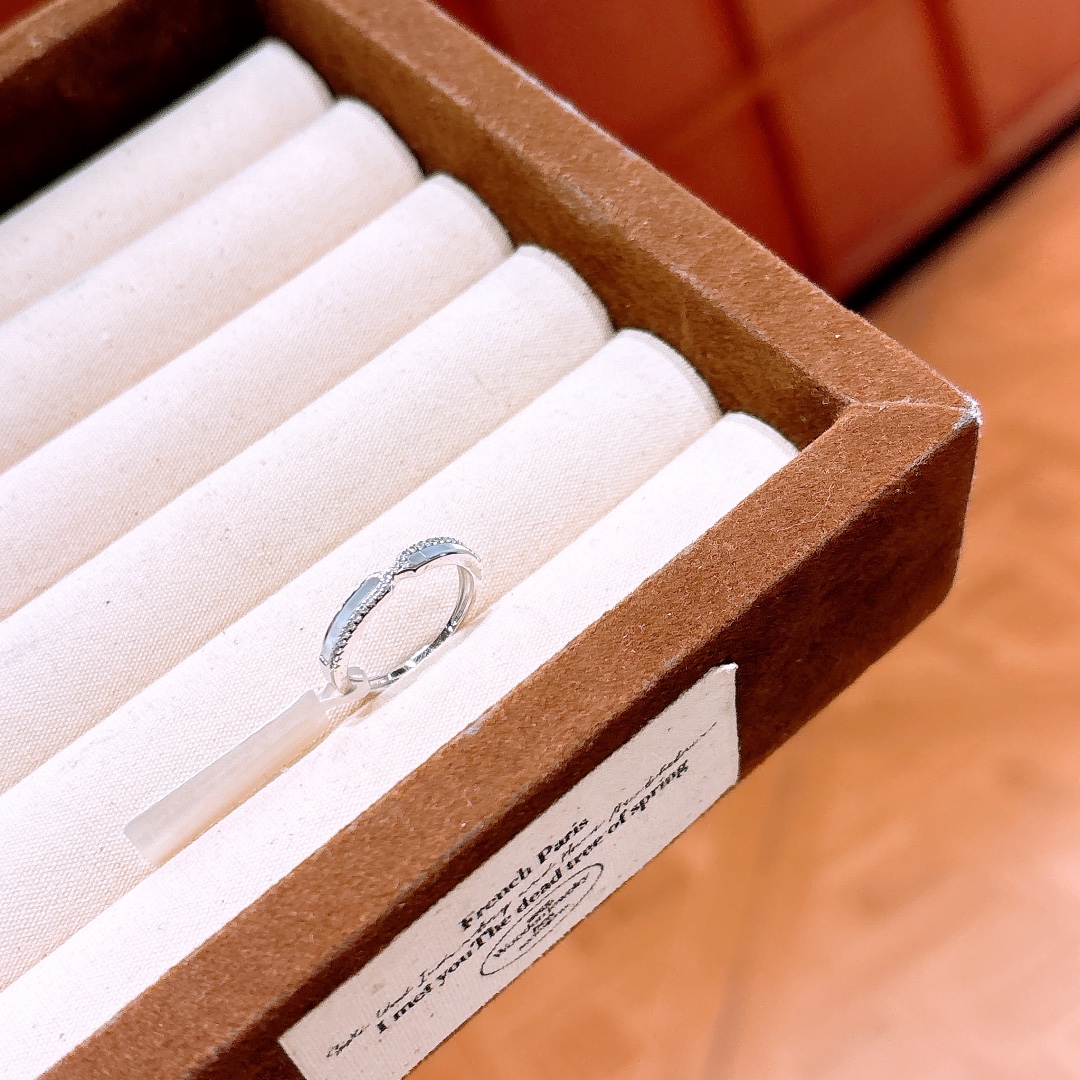 Solid Silver Ring Premium Wedding Favor Silver