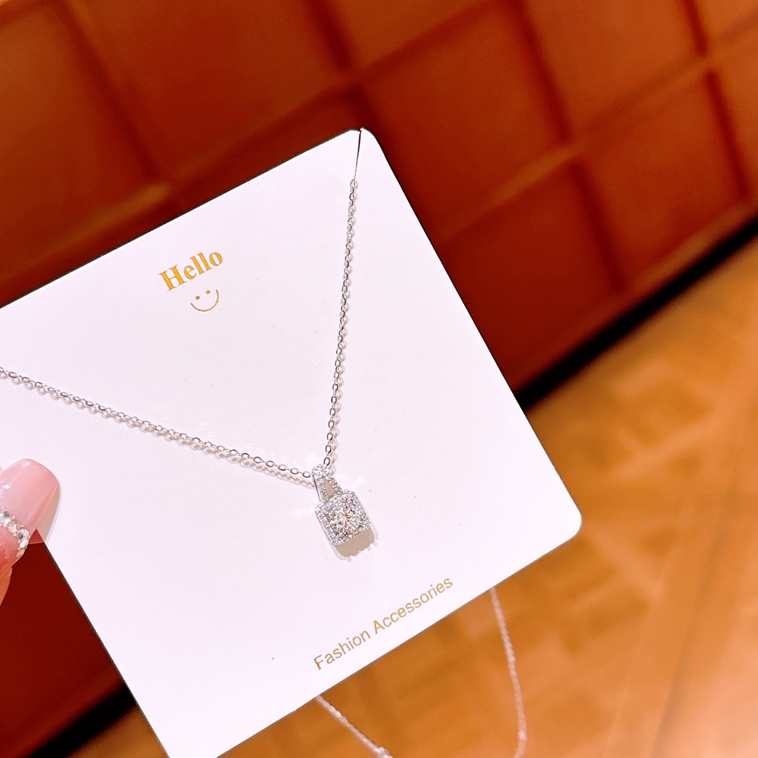 ロマンチックS925スターリングシルバーモアッサナイトネックレスシルバー ウェディング