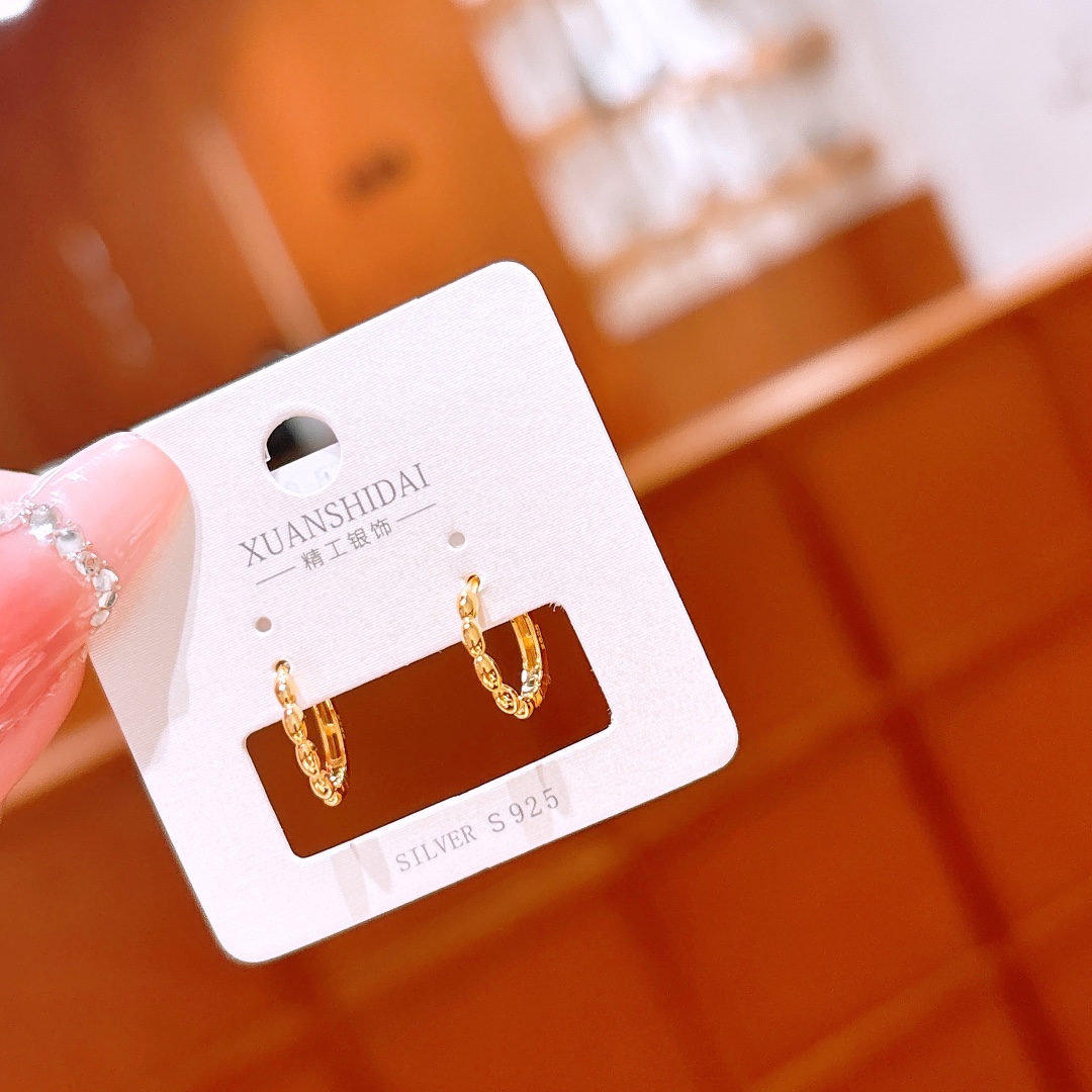 Hypoallergenic Silver Ear Cuffs Romantic Anniversary Silver