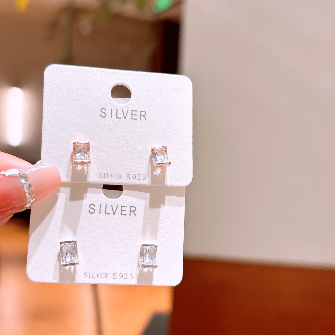 Hypoallergenic Silver Earrings Sweet & Cool Housewarming Gold