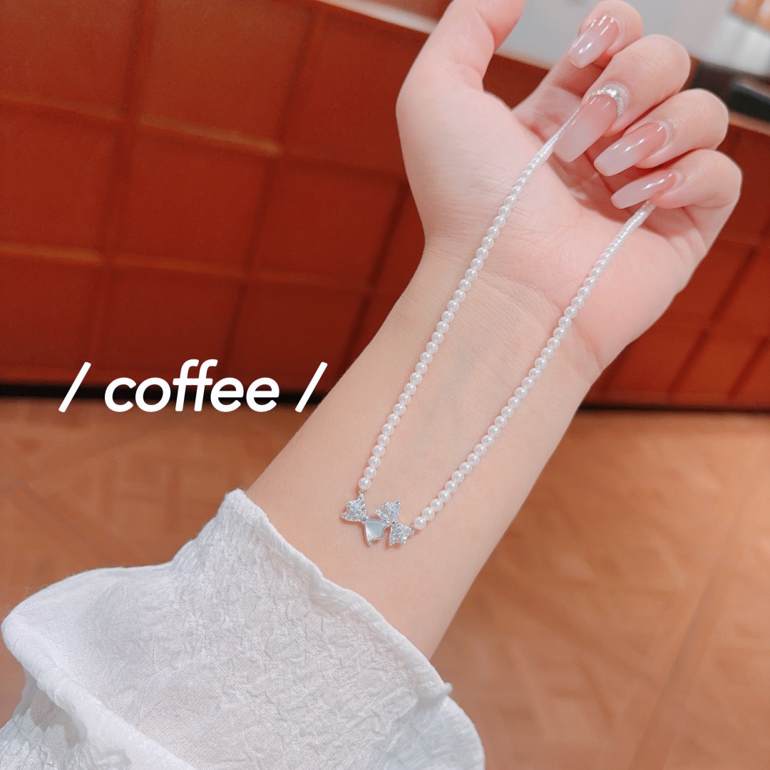 High Polish Silver Necklace Elegant Mother's Day Silver