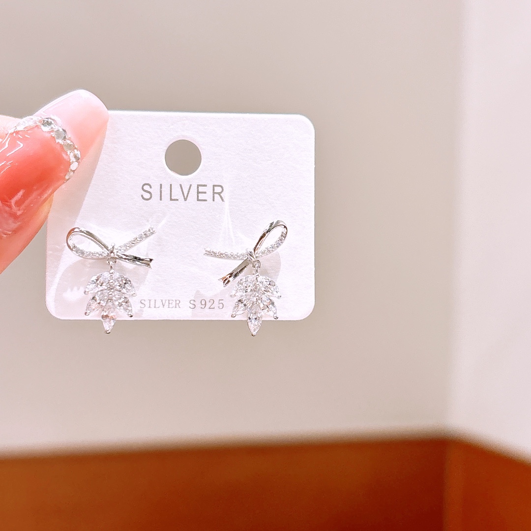 S925 Sterling Silver Earrings Soft Party Silver