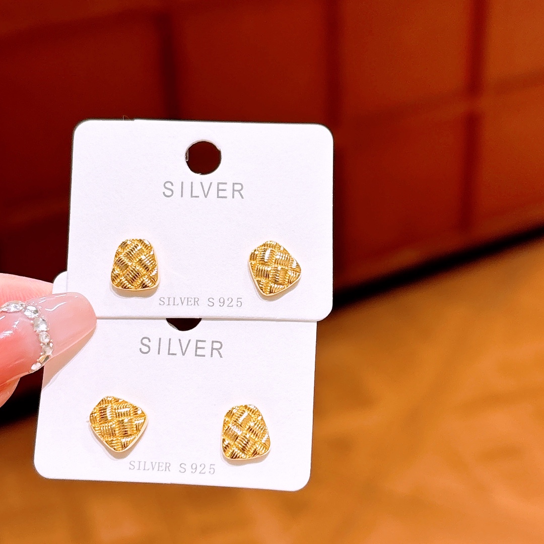 High Polish Silver Earrings Soft Wedding Favor Silver