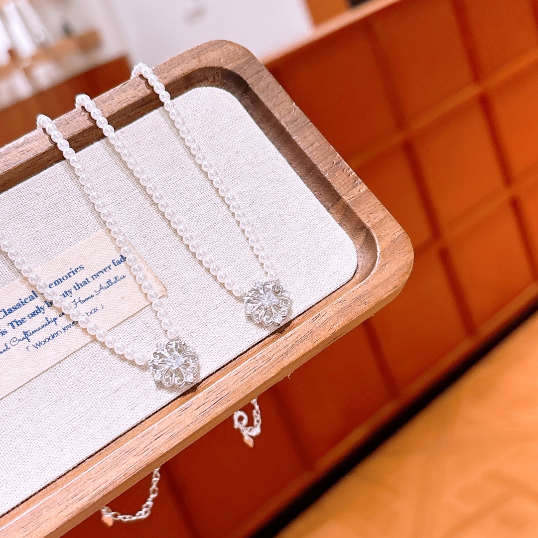 Fine Silver Necklace Light Luxury Wedding Favor Gold