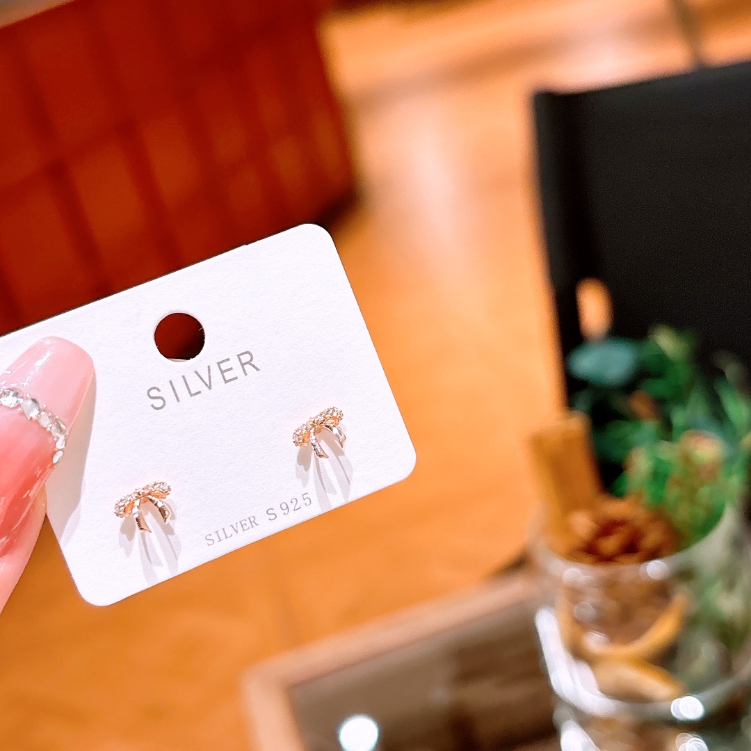 Hypoallergenic Silver Earrings Girly Housewarming Silver