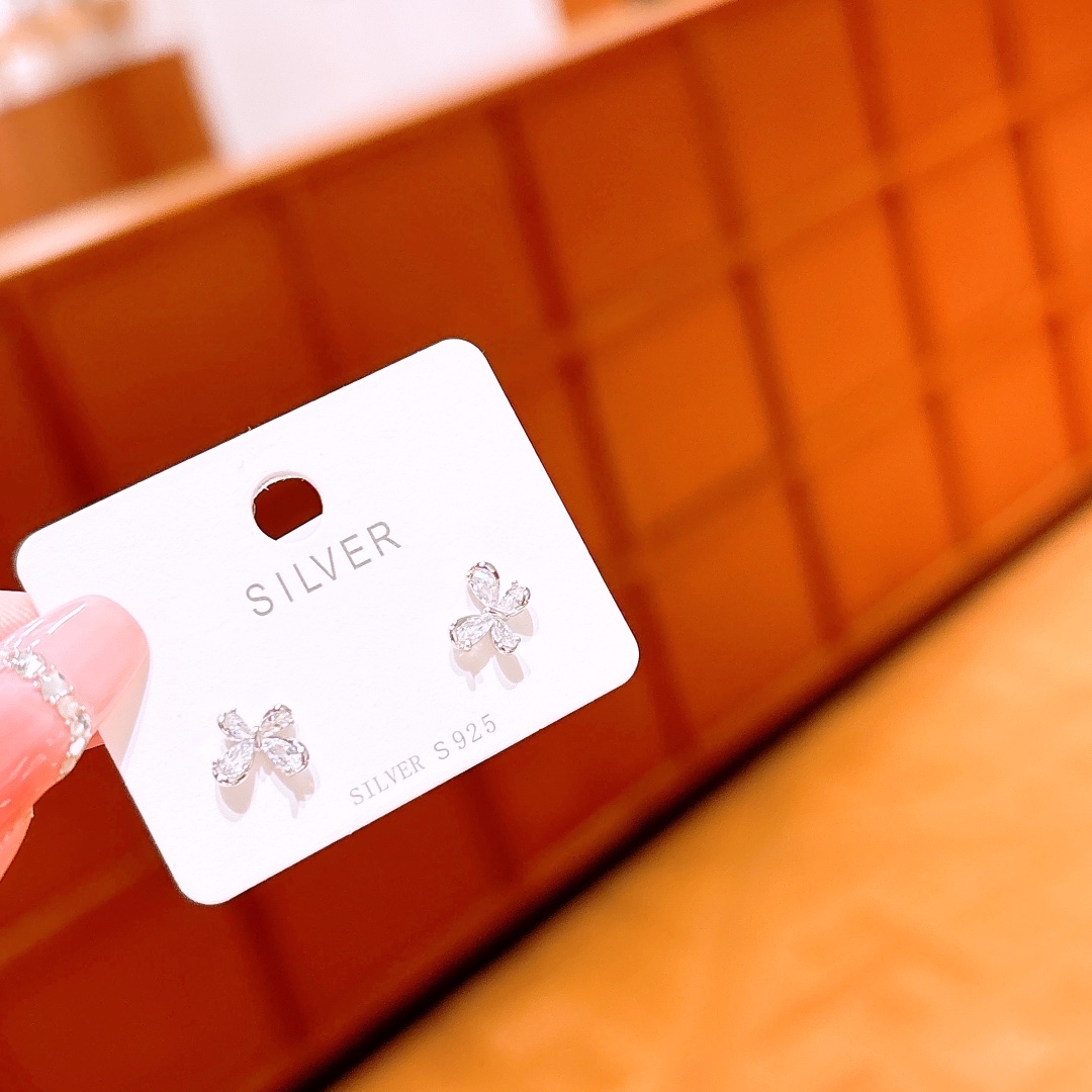 精巧925シルバーイヤリングゴールド 婚姻届提出