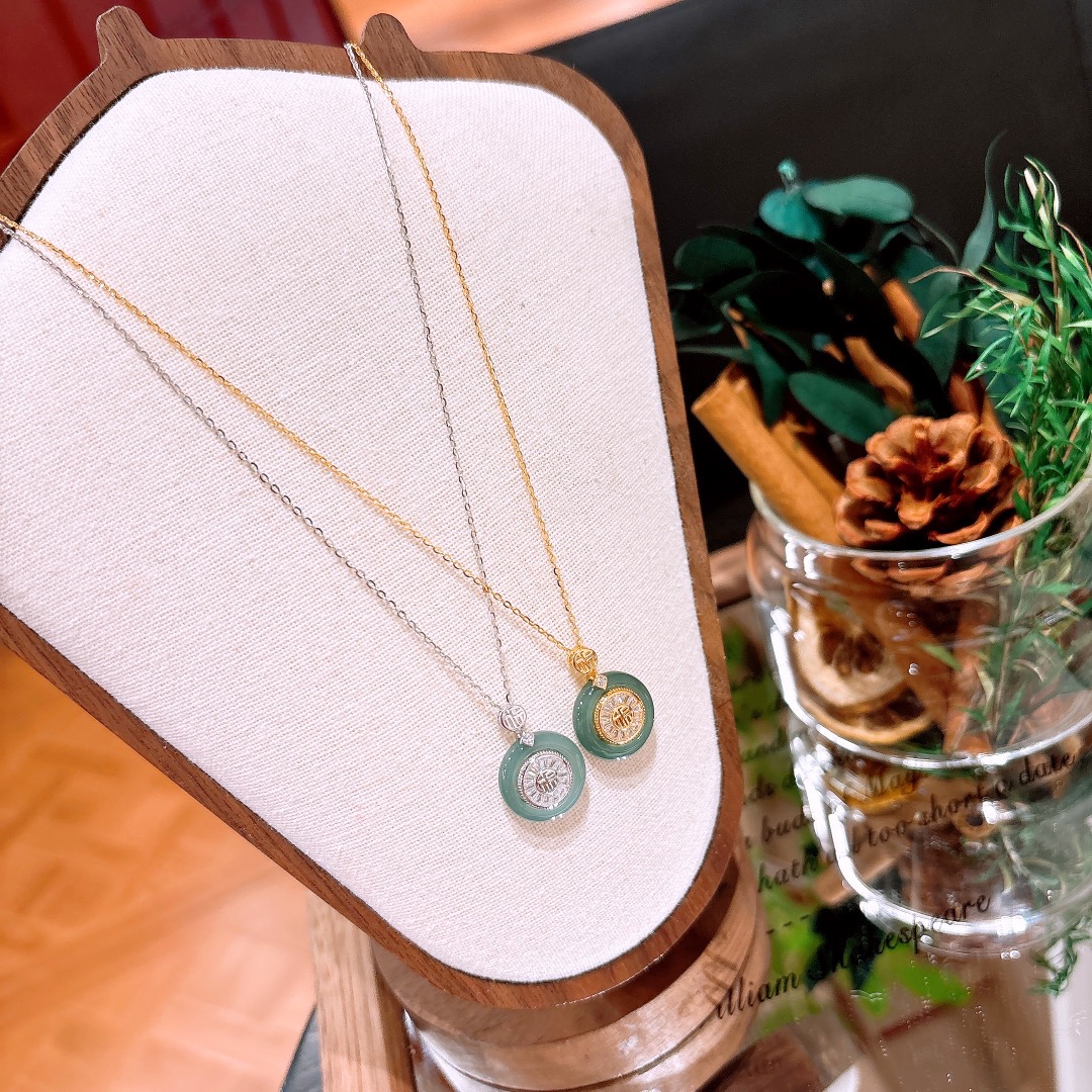 925 Silver Jadeite Necklace Playful Anniversary Silver