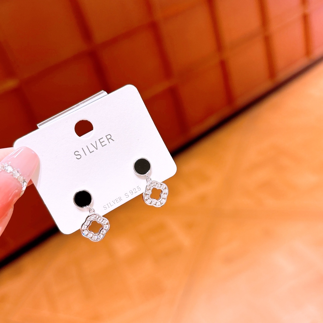 森ガールアレルギー対応シルバーイヤリングゴールド 誕生日