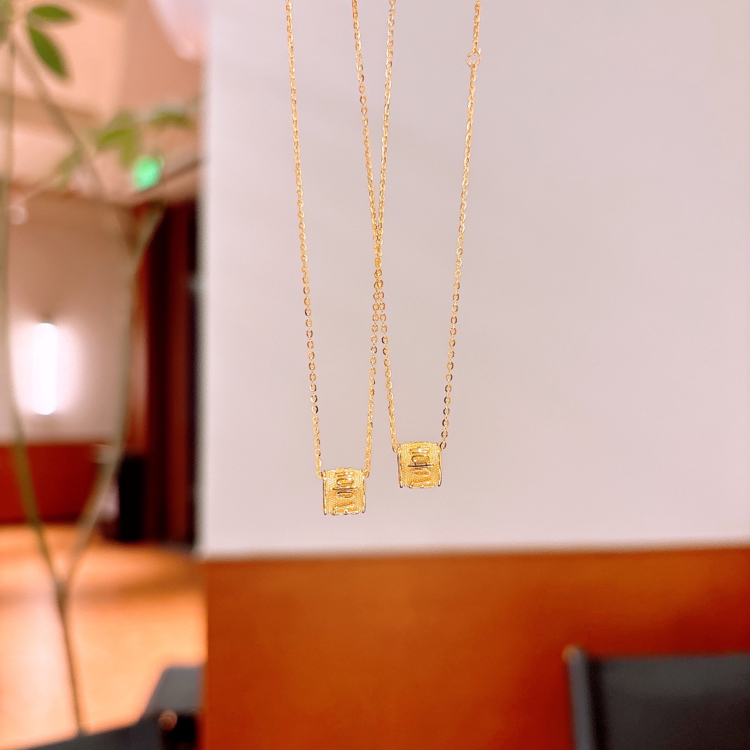 甘辛ファインシルバーネックレスゴールド 通勤