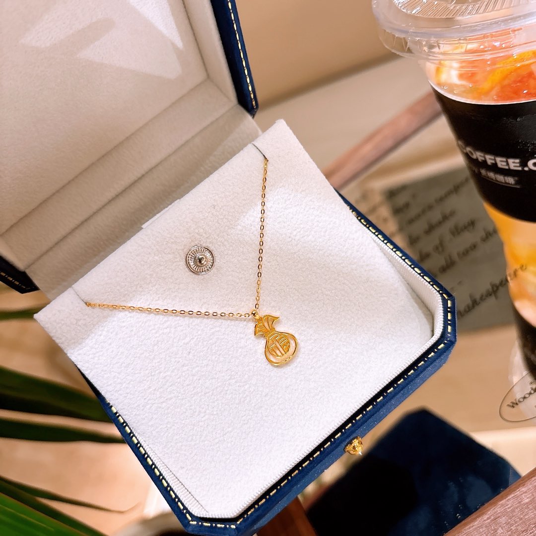 Fine Silver Necklace Light Luxury Wedding Registration Gold