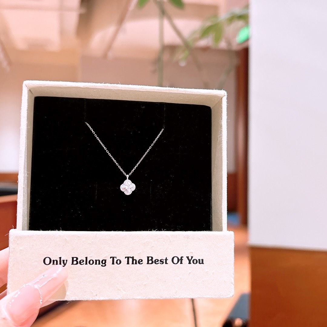 Solid Silver Necklace Sweet & Cool Workplace Silver