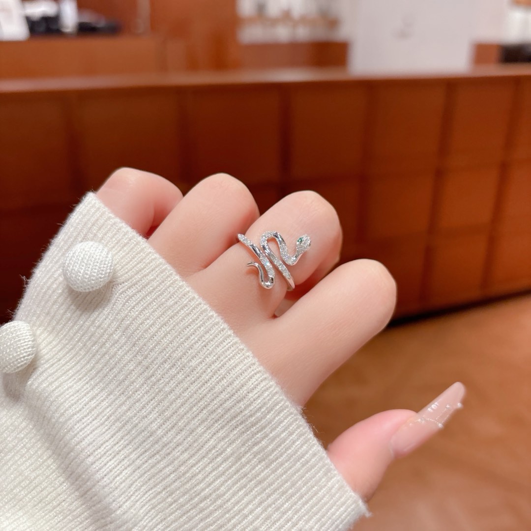 Solid Silver Moissanite Ring Unique Wedding Favor Gold