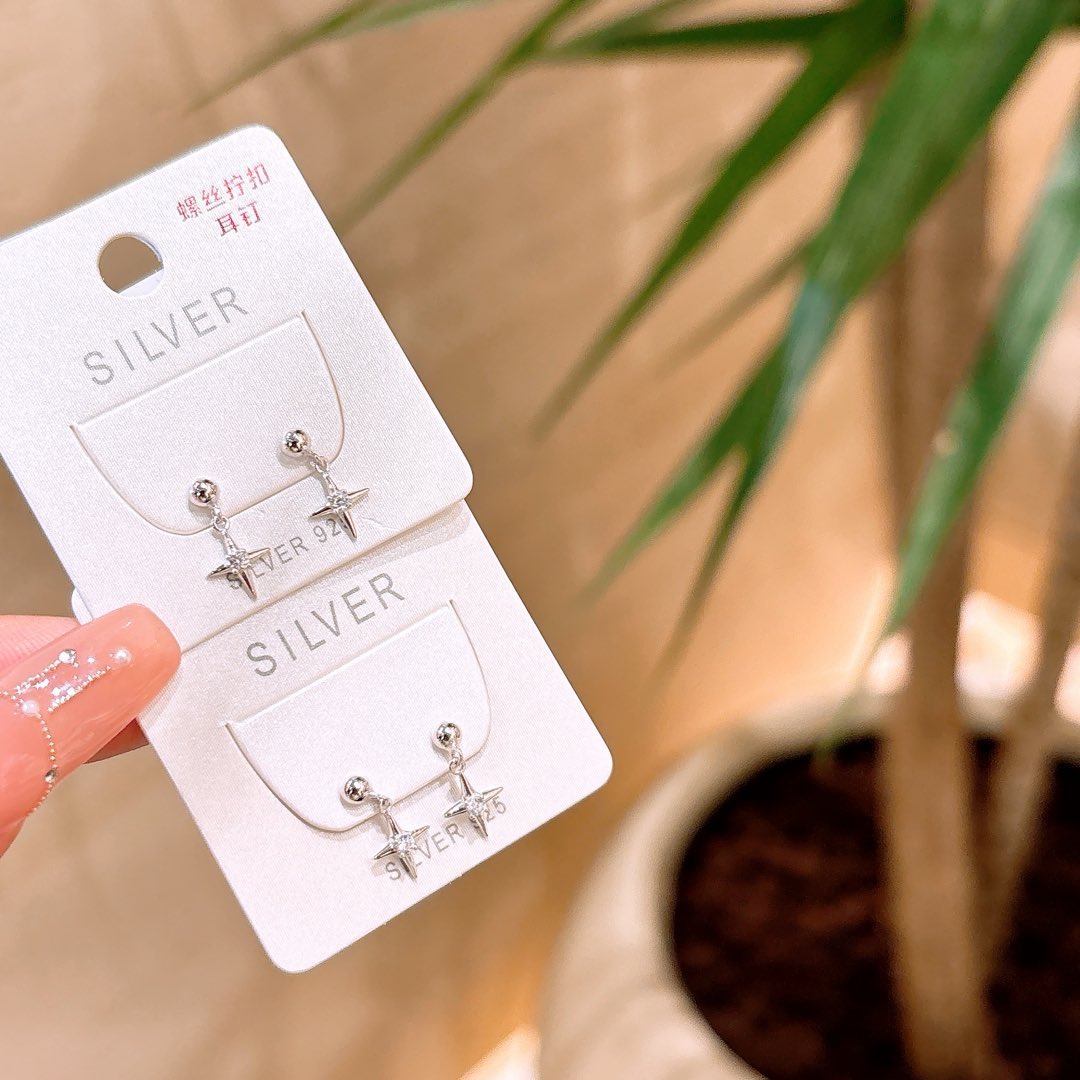 レトロアレルギー対応シルバーネジ止めスタッドゴールド 自分へのご褒美