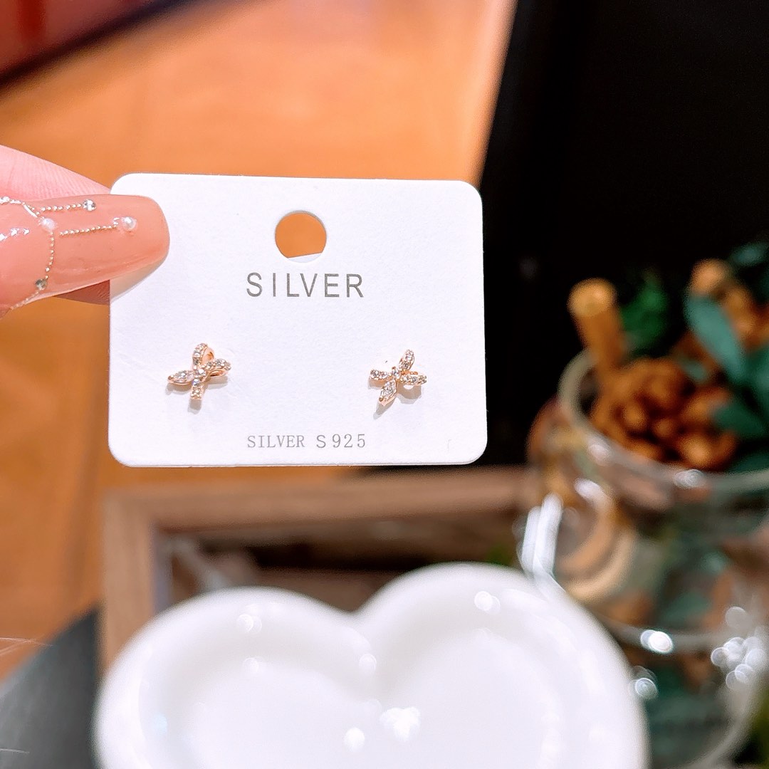 Nickel Free Silver Earrings Elegant Teacher's Day Silver