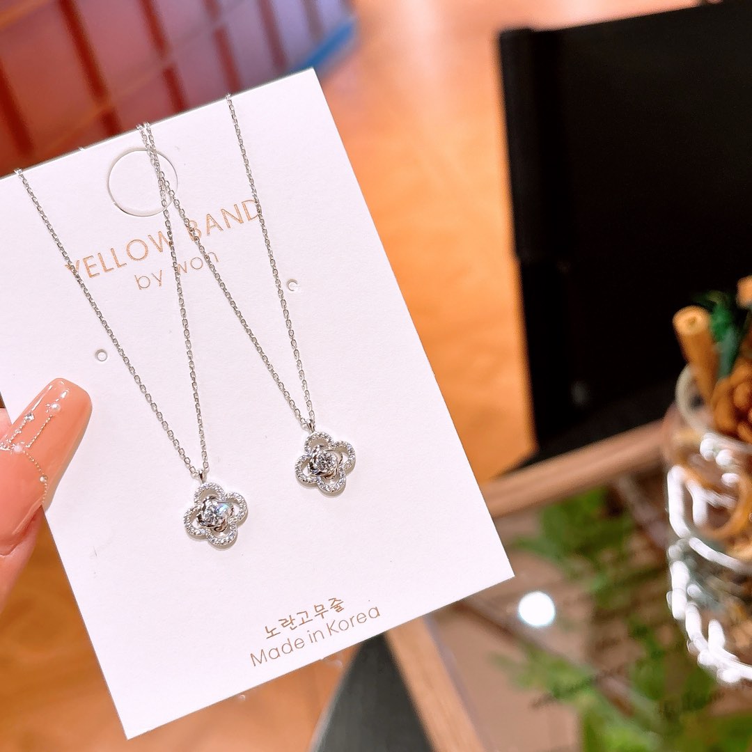 High Polish Silver Necklace Soft Party Gold