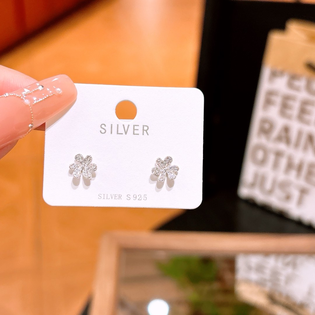 Hypoallergenic Silver Earrings Precision Everyday Wear Gold