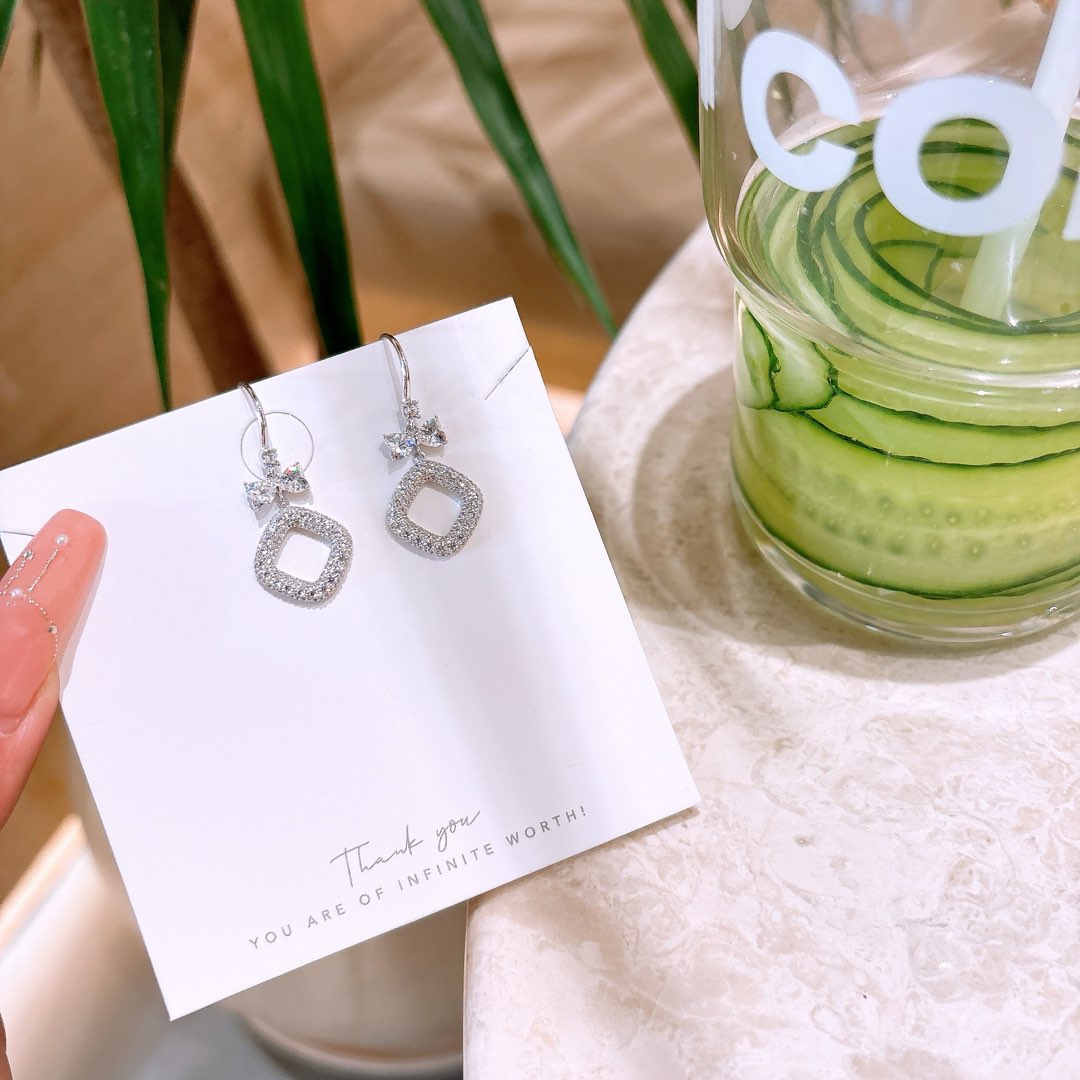 甘いニッケル無添加銀ドロップ＆スレッドイヤリングシルバー 年次パーティー