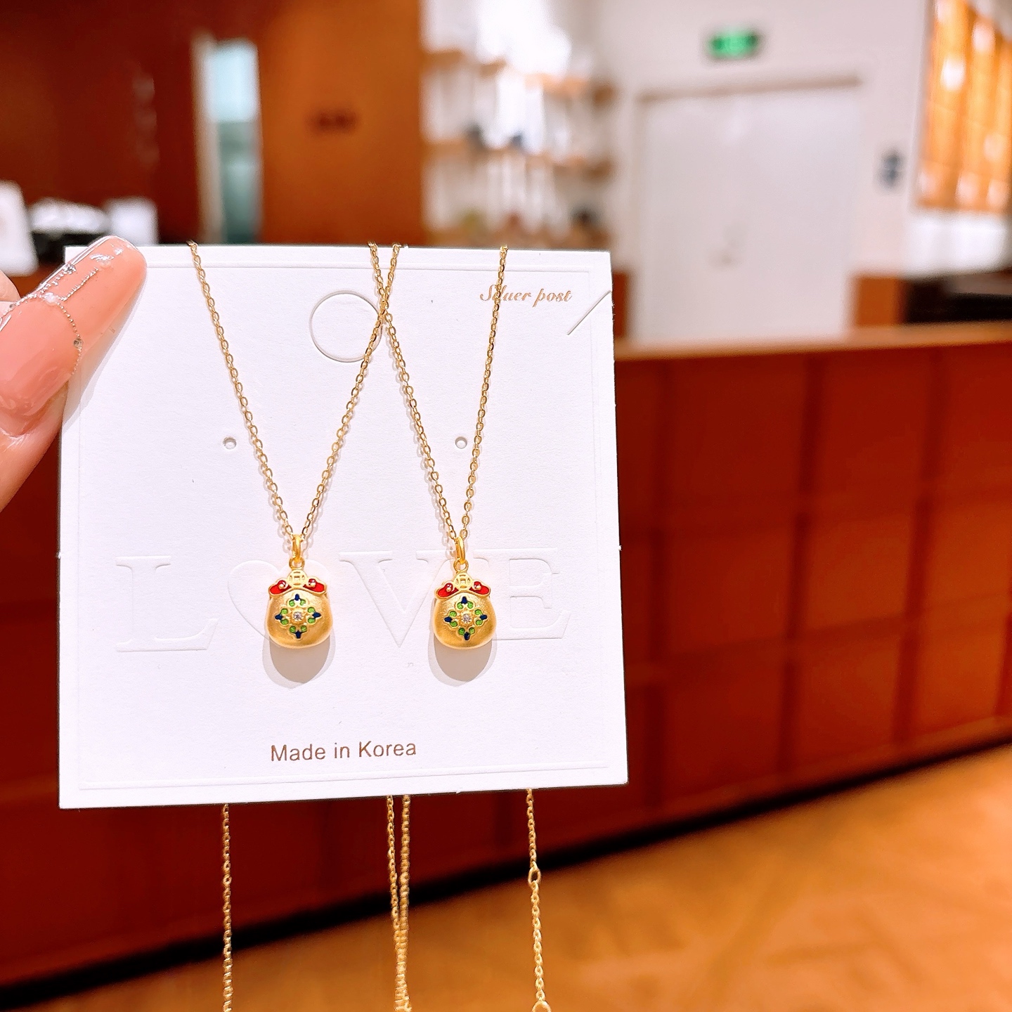 Hypoallergenic Silver Necklace Elegant Housewarming Silver