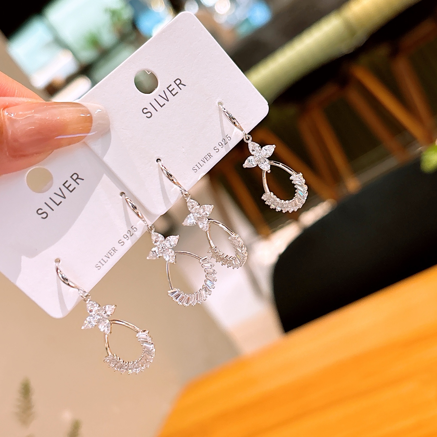 清純低アレルギー銀ドロップ＆スレッドイヤリングゴールド 自分へのご褒美