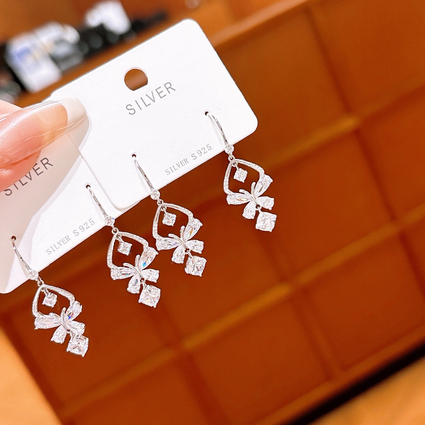 ファッションニッケル無添加銀ドロップ＆スレッドイヤリングゴールド 年次パーティー