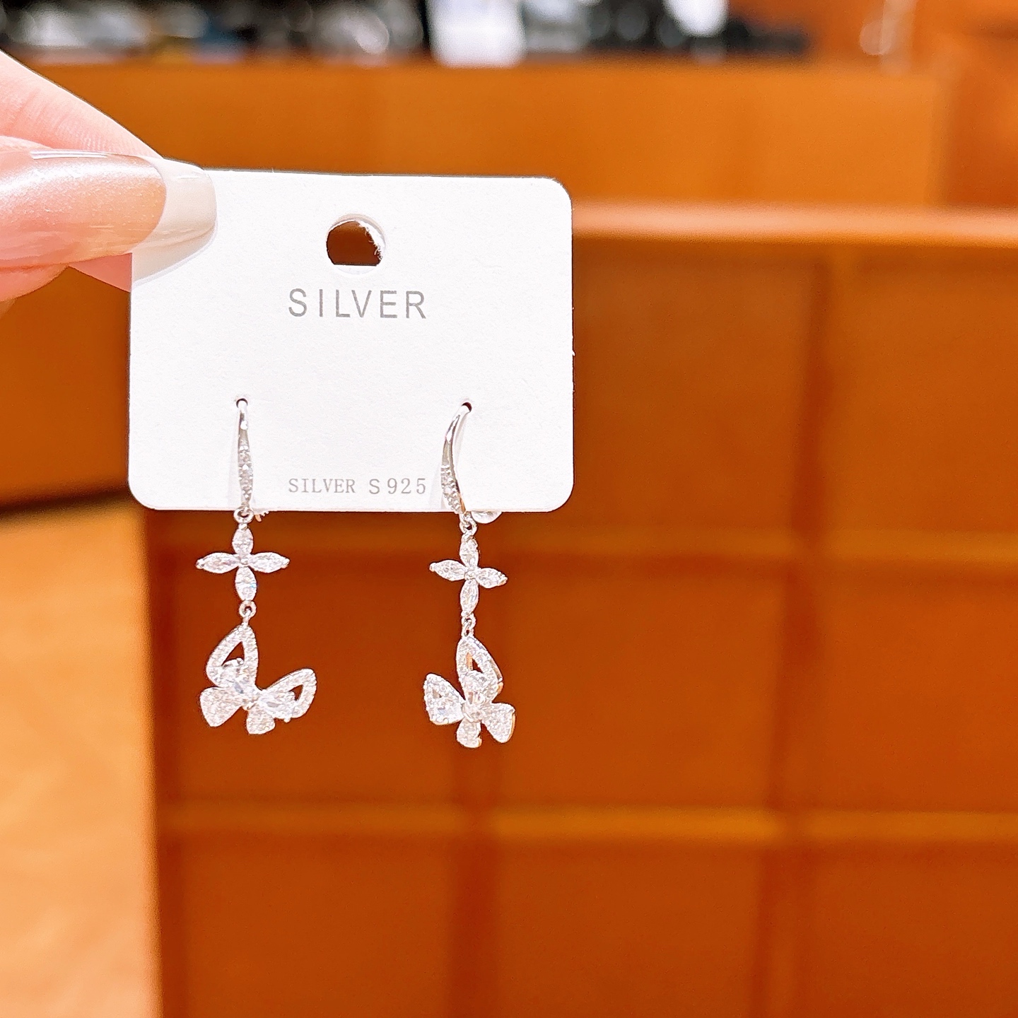 可愛い高品質シルバードロップ＆スレッドイヤリングシルバー 父の日