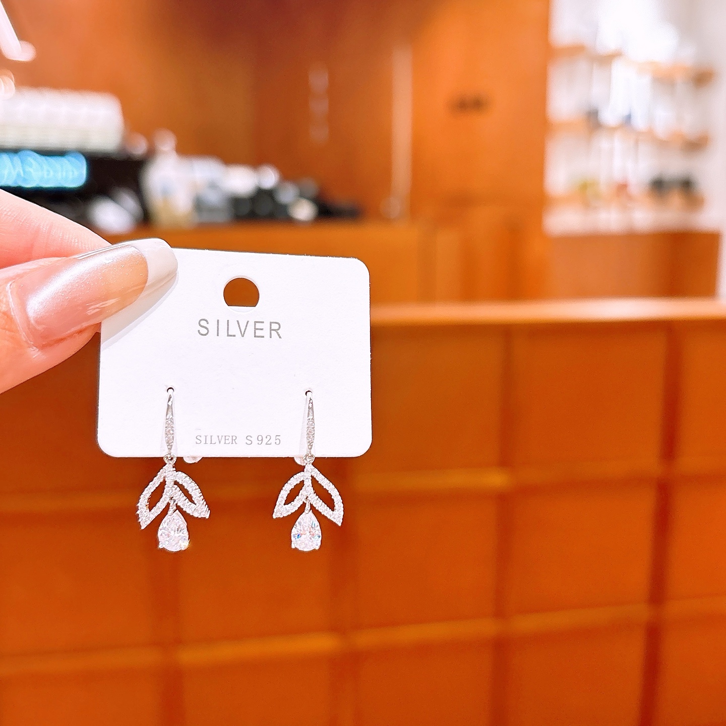 可愛い純銀ドロップ＆スレッドイヤリングゴールド ギフト