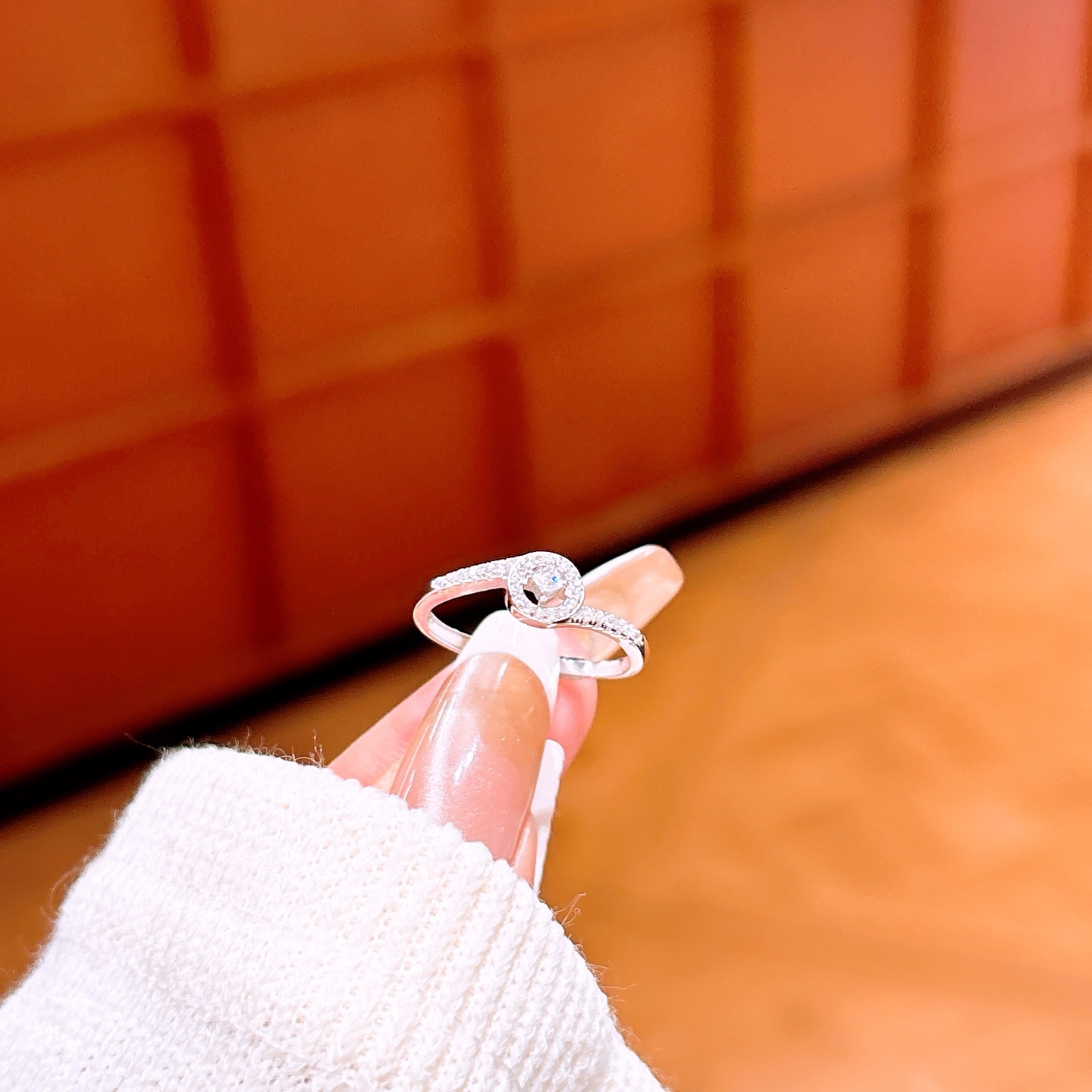 Solid Silver Ring Lively Banquet Gold