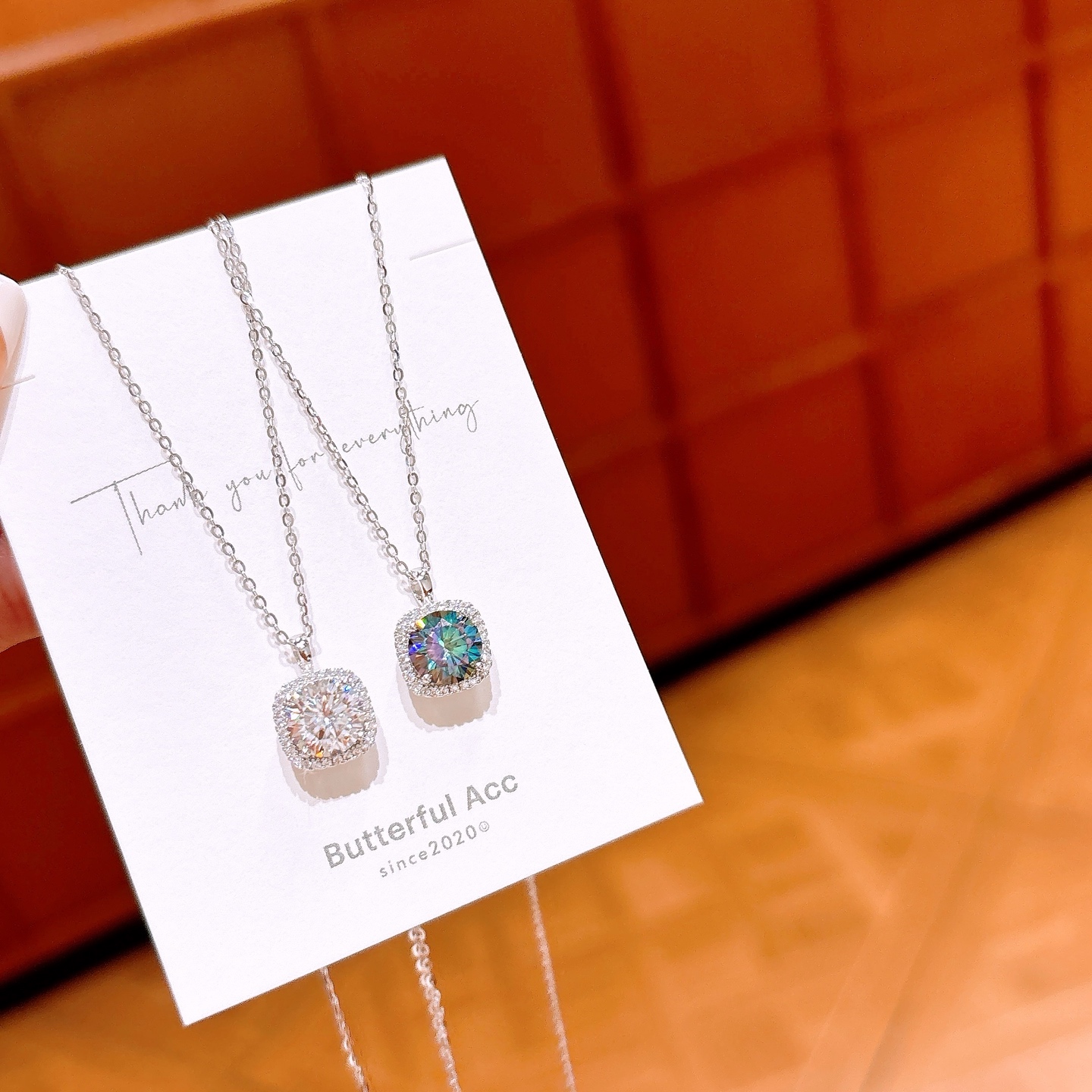 清純アレルギー対応シルバーモアッサナイトネックレスシルバー 父の日