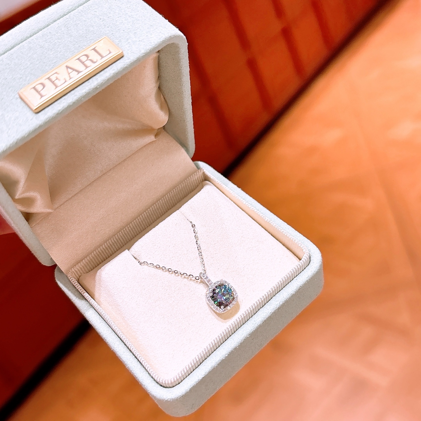 フレンチアレルギー対応シルバーモアッサナイトネックレスゴールド 誕生日