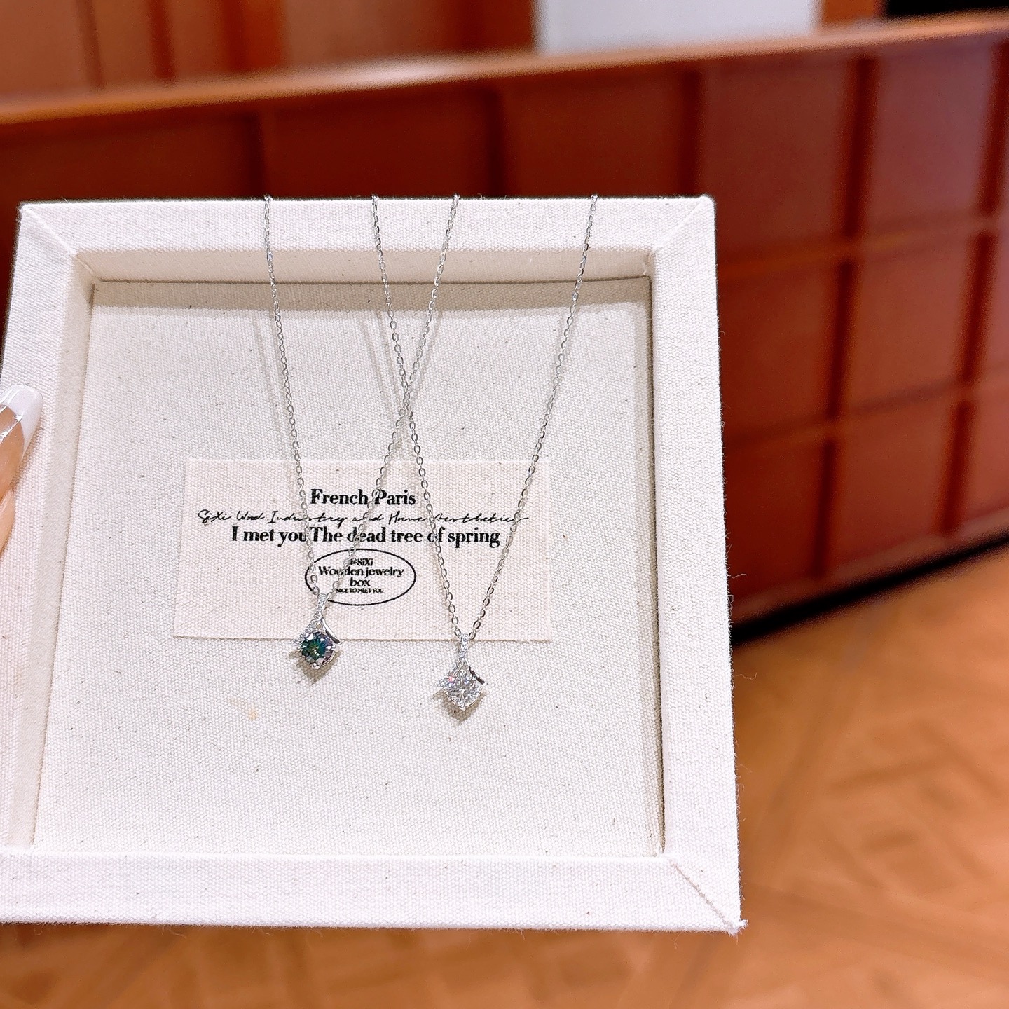 ロマンチックファインシルバーモアッサナイトネックレスシルバー 卒業