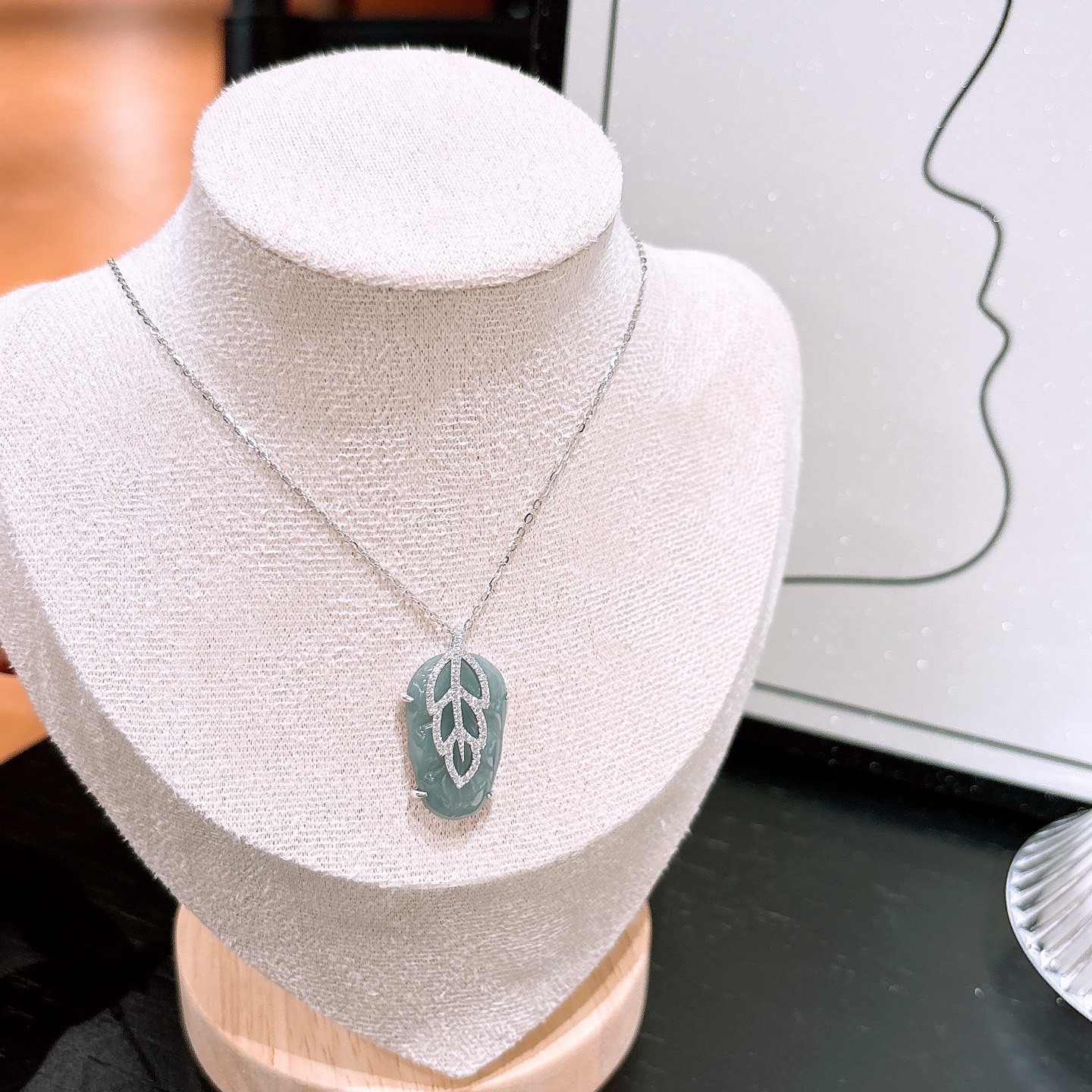 Solid Silver Jadeite Necklace Girly Party Gold