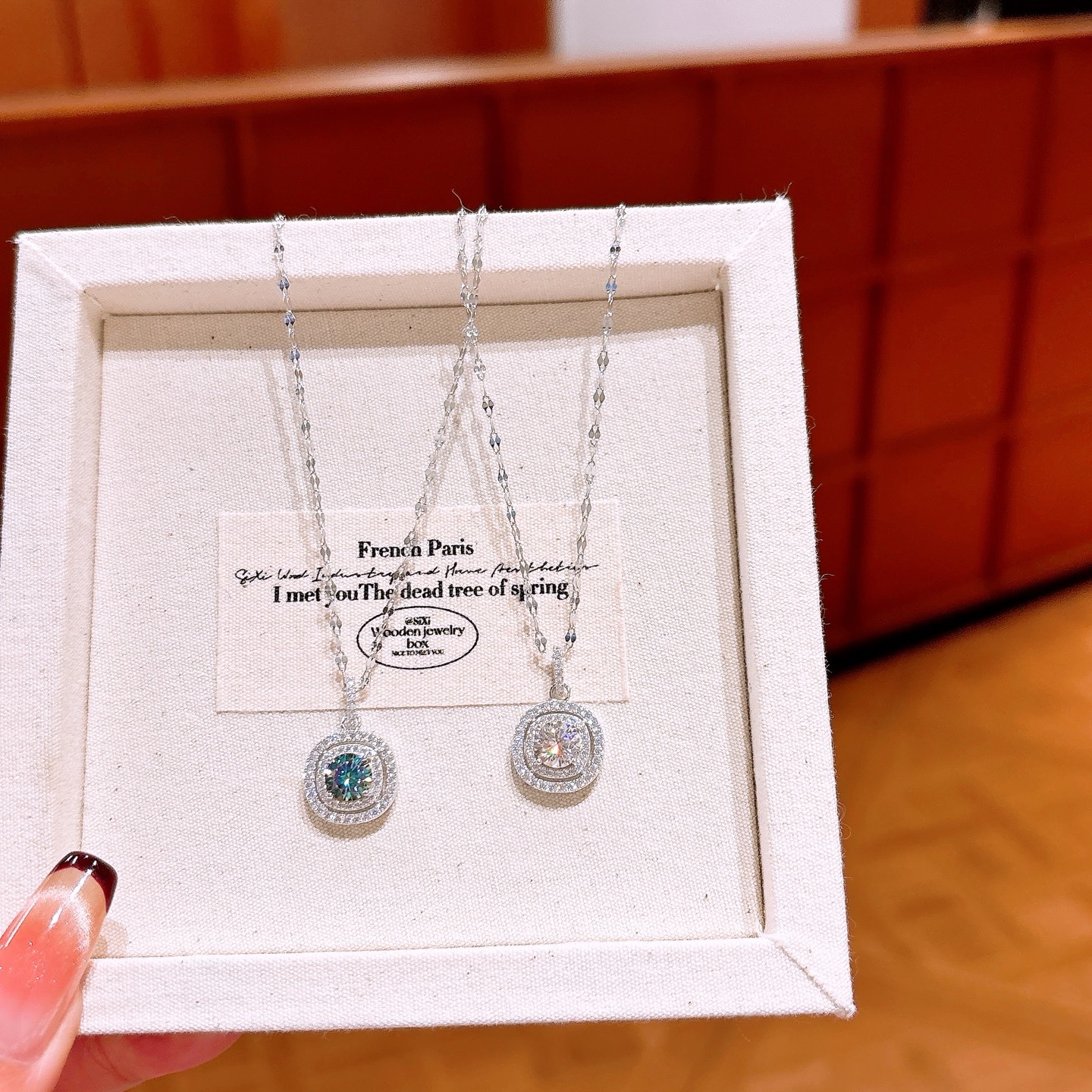 Hypoallergenic Silver Moissanite Necklace Sweet & Cool Proposal Silver