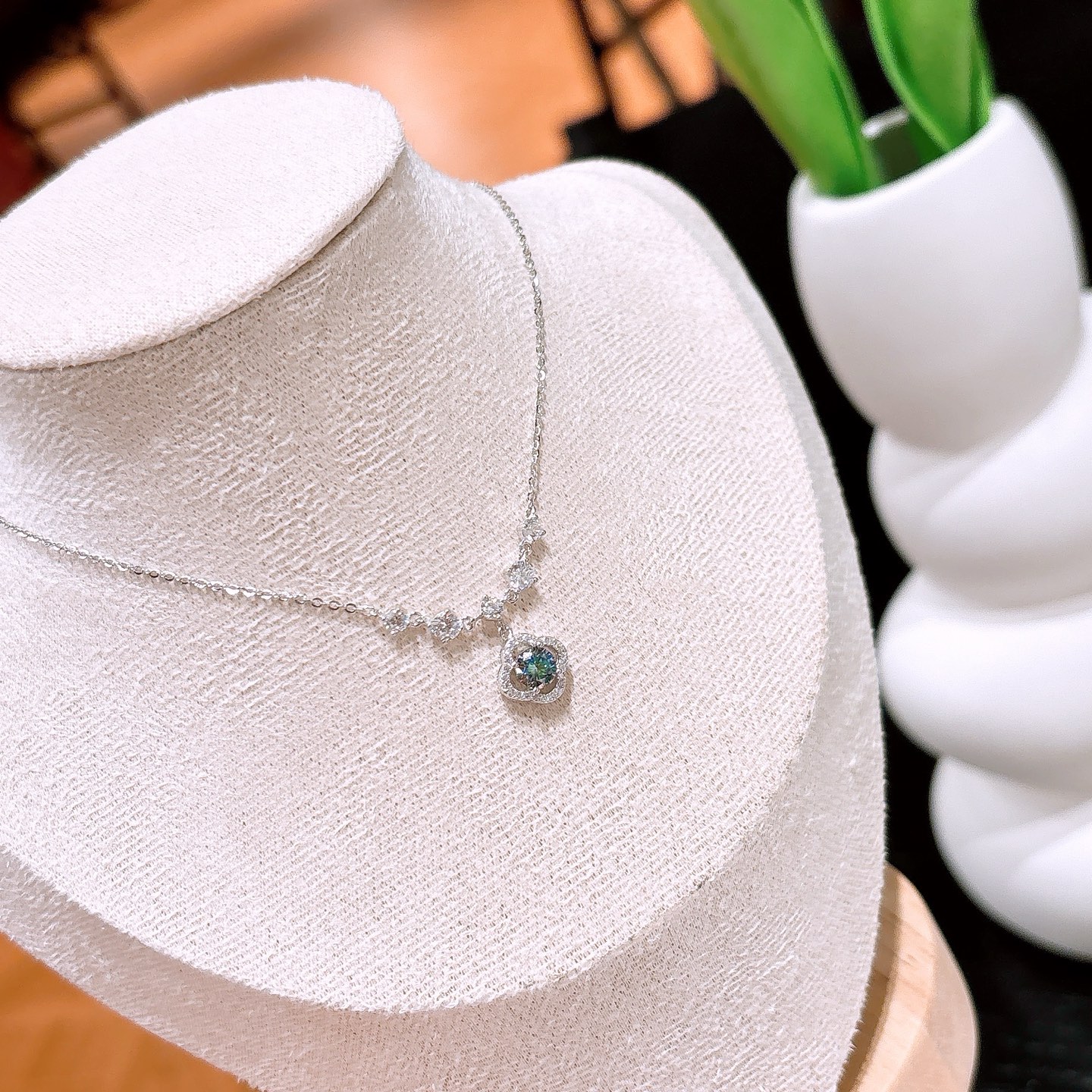 S925 Sterling Silver Moissanite Necklace Elegant Mother's Day Silver