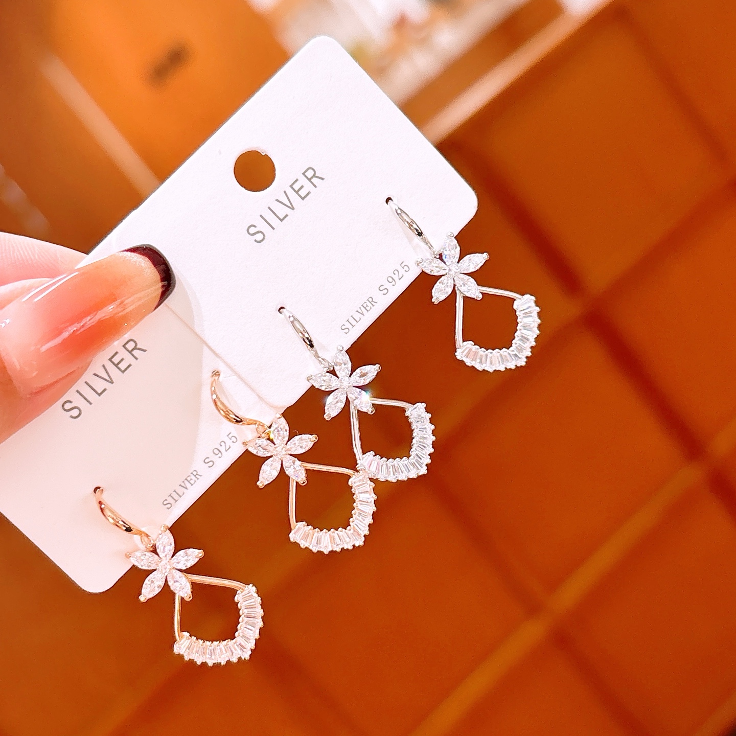 甘辛S925スターリングシルバードロップ＆スレッドイヤリングゴールド 年次パーティー