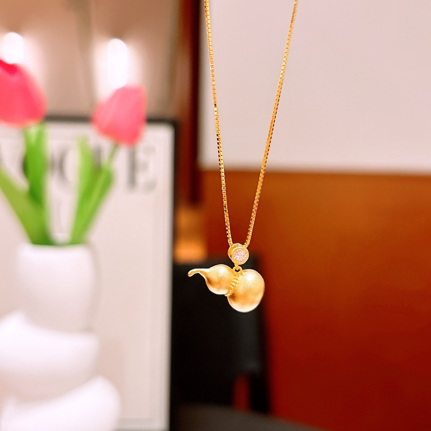 フレッシュアレルギー対応シルバーモアッサナイトネックレスゴールド ウェディング