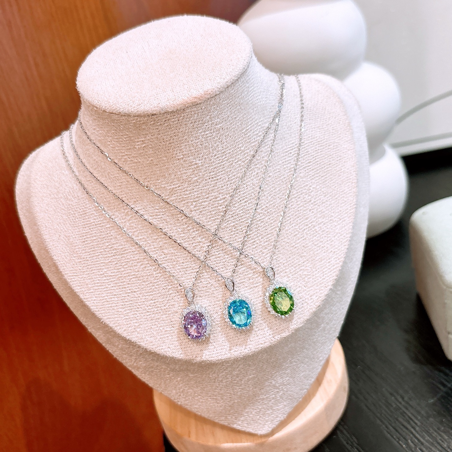 Hypoallergenic Silver High Carbon Diamond Necklace Delicate Mother's Day