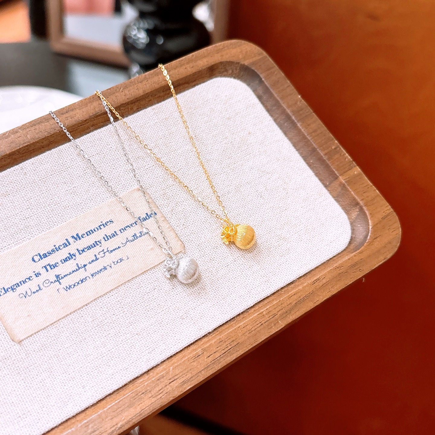 ユニークアレルギー対応シルバーネックレスゴールド ウェディングギフト