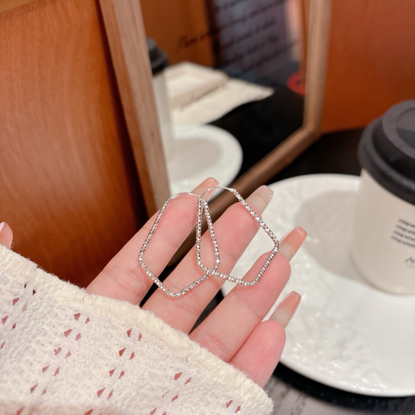 Low Allergy Silver Hoop Earrings Romantic Banquet Gold