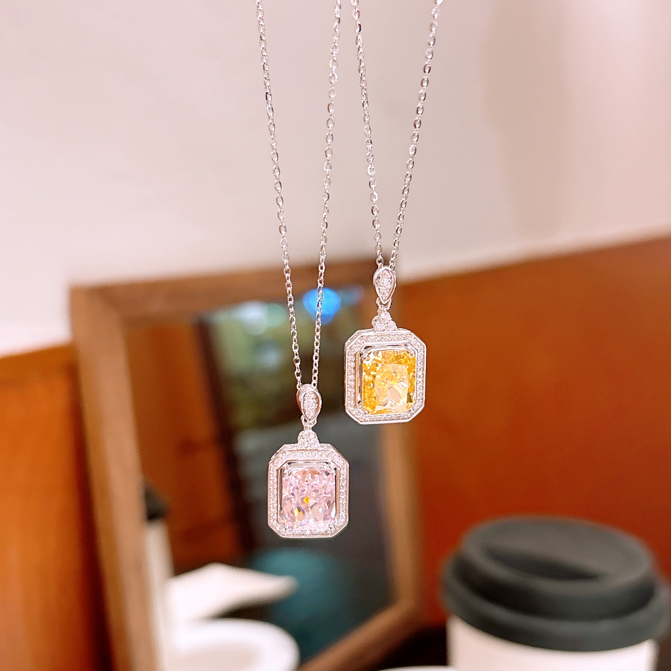 Solid Silver High Carbon Diamond Necklace Gentle Workplace Gold