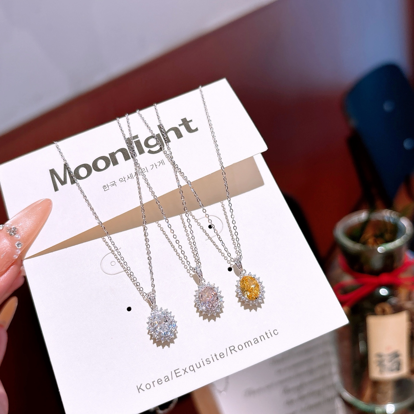 925 Silver High Carbon Diamond Necklace Lively Graduation Gold